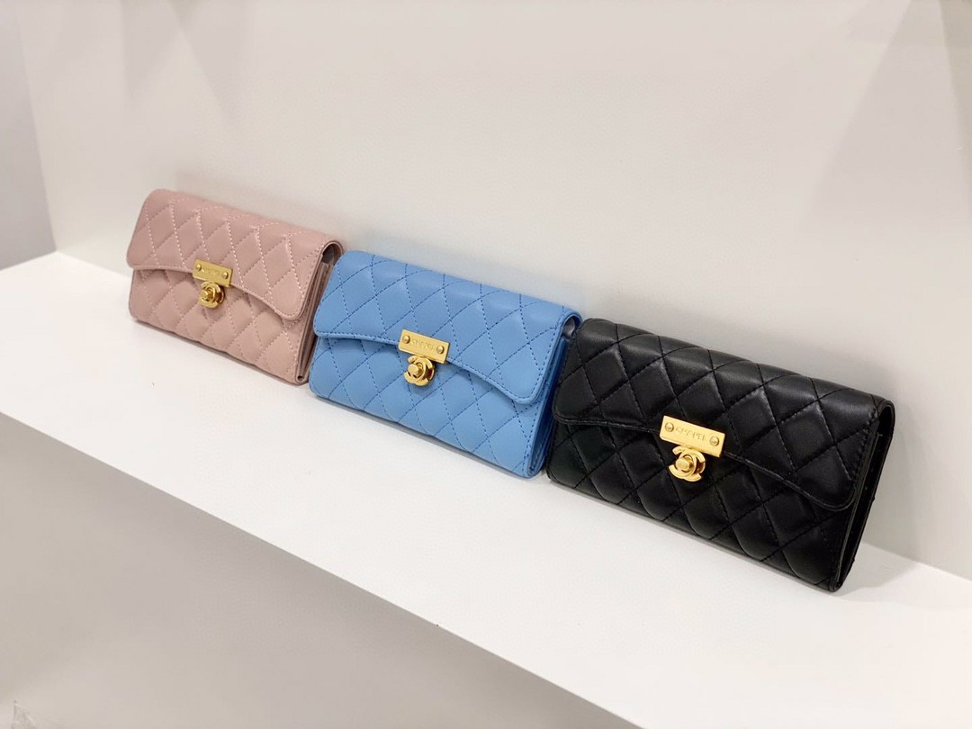 芸能人愛用Chanel シャネル 実物の写真 N品スーパーコピー財布代引き対応国内発送後払い安全必ず届く優良サイト